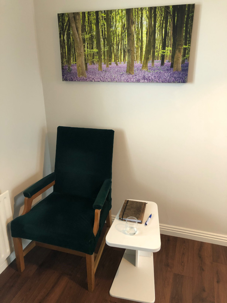 Picture of a chair for clients